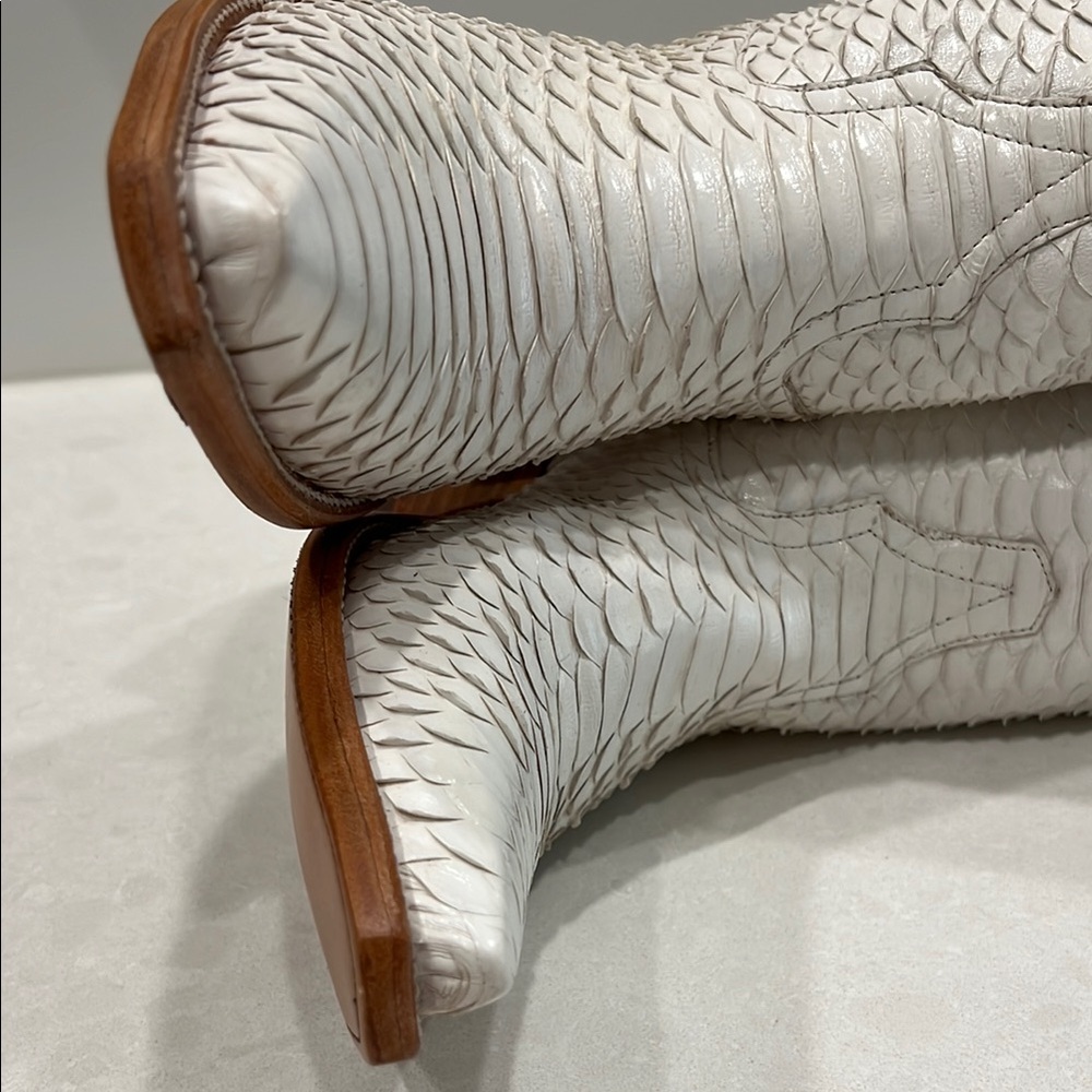 White Western Heeled Boot - Women's Stylish Cowboy Boot - Picture 7 of 15